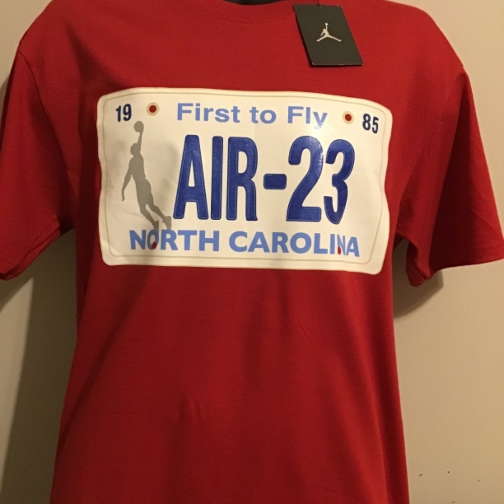 🔥🔥#133, RARE JORDAN, LICENSE PLATE, short sleeve, new condition, unisex😎 - Picture 3 of 3